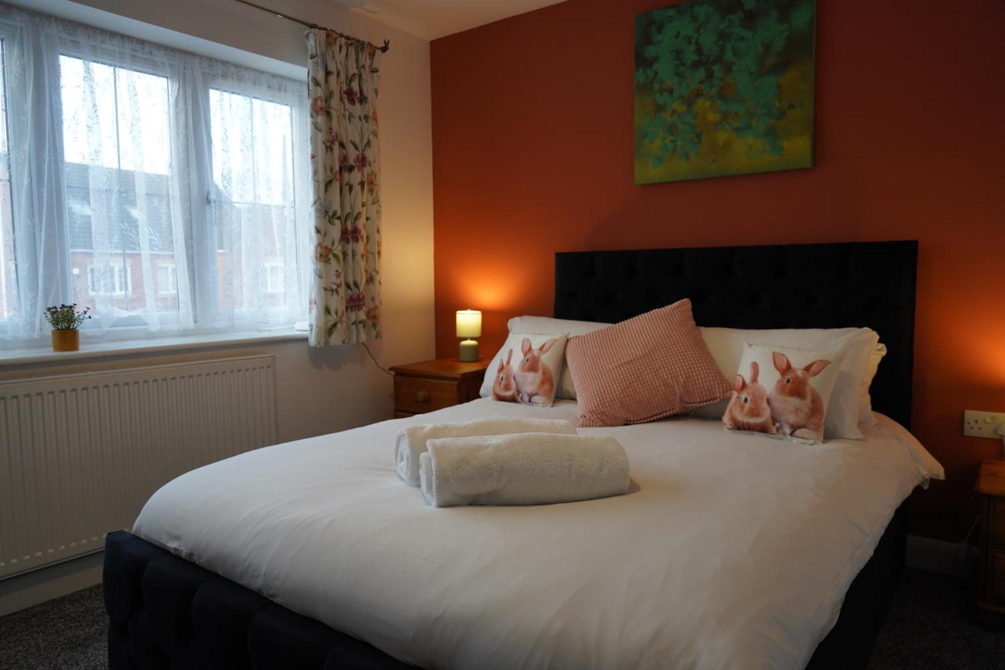 8 Double Beds In A 5 Bedroom House, Pets Welcome Epworth Exterior photo