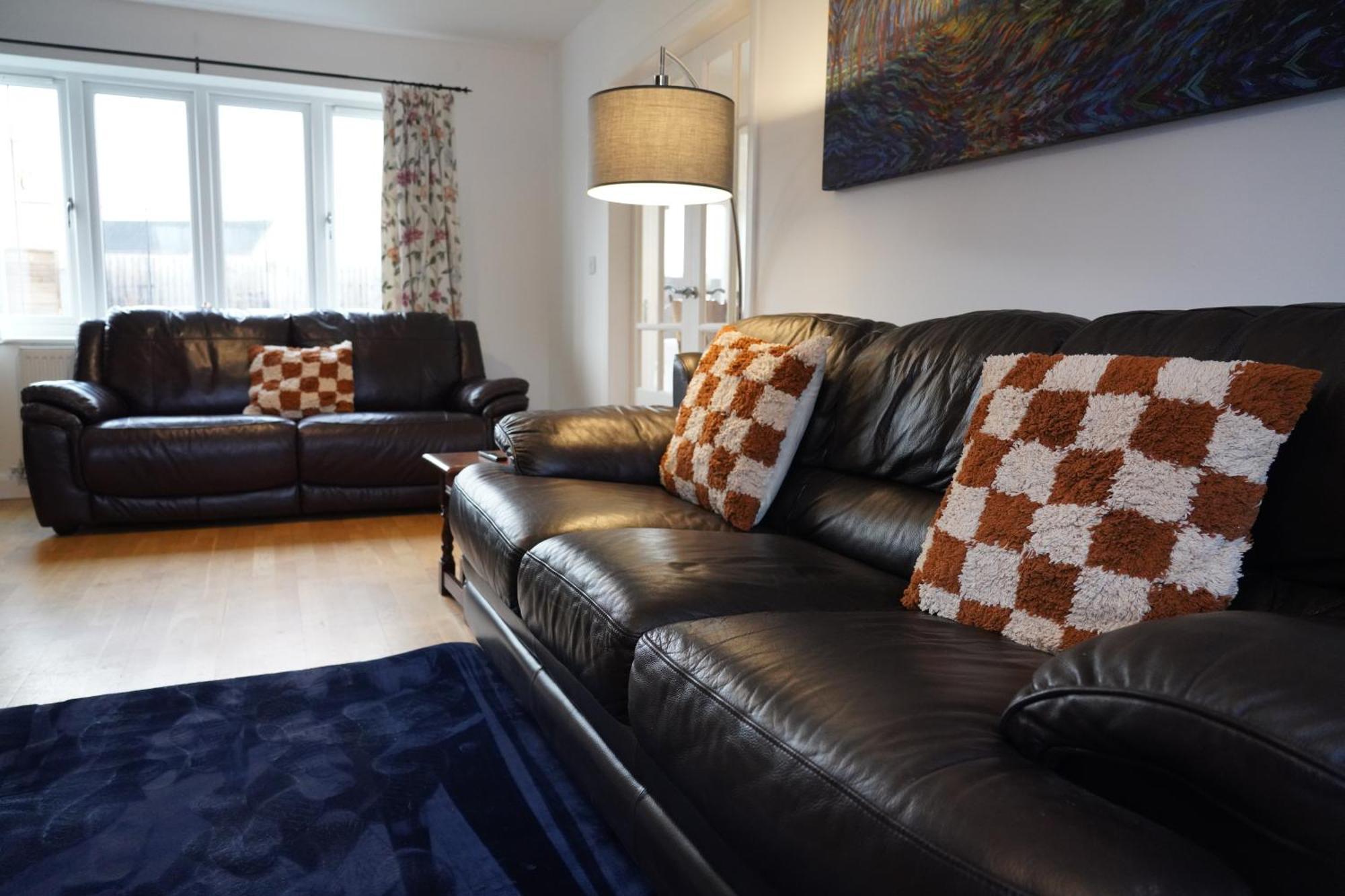 8 Double Beds In A 5 Bedroom House, Pets Welcome Epworth Exterior photo